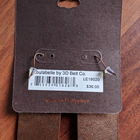 LoulaBelle earrings - Picture 3 of 3